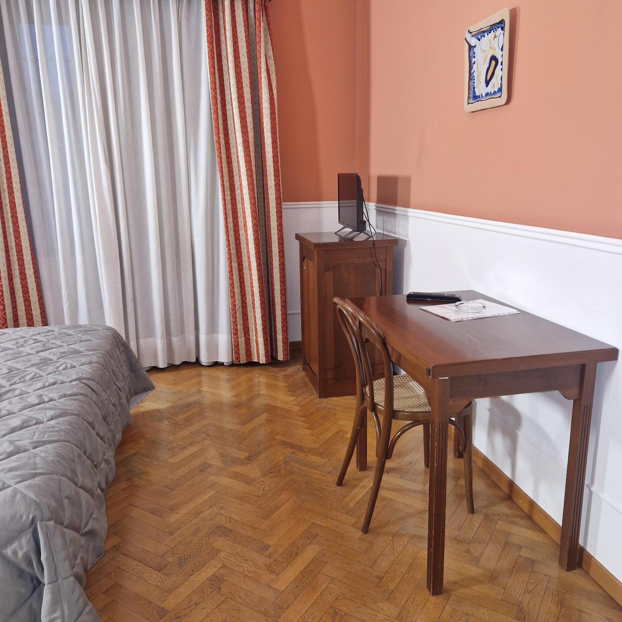 Hotel Civita アヴェッリーノ エクステリア 写真